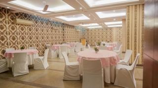 Alpina Hotels & Suites - 8