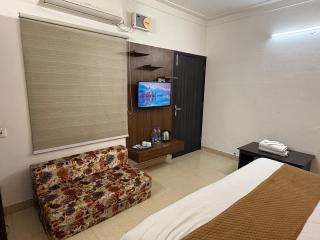 HolidayVilla - 1st Japanese Pod, Rooms & Suites - Green Avenue Amritsar - 9