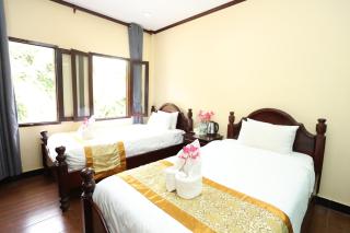 Sengchalern River View Hotel & Travel - 7