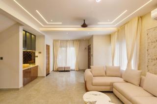The Sapphire Garden Villa by StayJade Pool 3BHK - 1