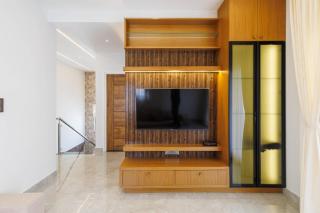 The Sapphire Garden Villa by StayJade Pool 3BHK - 2