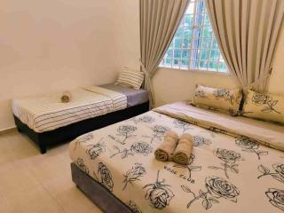 Area Indahpura or Taman Bersatu Kulai 3-4BR near AEON Airport JPO - 2