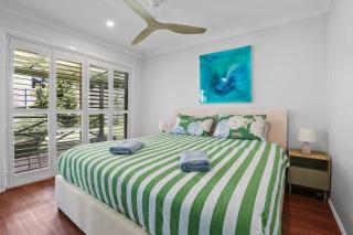 Kiama Beach Retreat - Big Yard & Movie Lounge - 6