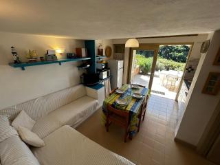 Villino Angy con piscina con acqua di mare - 3