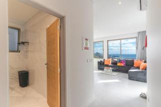 Midnight House by Atlantic Holiday - 7