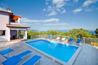 Villa Mirta an peaceful escape near beaches - 1