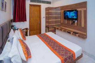 Hotel Golden Oasis - 5 Minute Walk from New Delhi Railway Station - 8