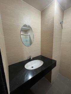 Likas Square Serviced Apartment - Seaview with 3bedrooms for 9pax - 3