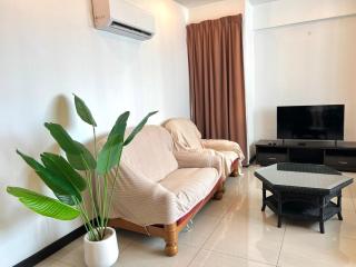Likas Square Serviced Apartment - Seaview with 3bedrooms for 9pax - 1