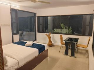 Mia Riaan Lake View Resort - 1