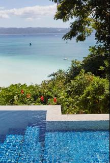 Spectacular view overlooking the famous Boracay white beach ! - 4