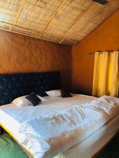 Maati- The Riverside Mud-house Stay - 4