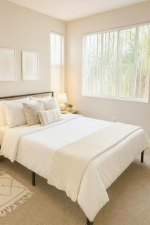 Beachside Marina Del Rey 2BR & 1BR - Resort Amenities - 9