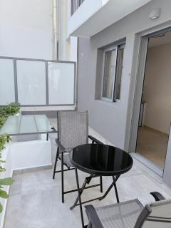 M&H and their friends A - 4