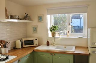 Modern Country Cottage Stay - 2