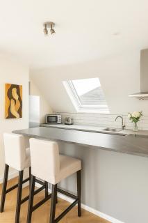 3 Bed Apartment Temple Bar, Dublin City Center - 6