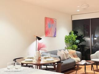 James Street 2BR2Bath with Free Parking - 7