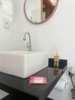 Studio no Centro com ESTACIONAMENTO GRÁTIS - Poços de Caldas - 2