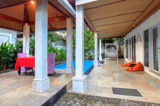 Privat Pool Villa at Kuta - 5
