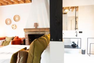 The Studio - Shifting Scenery - 3