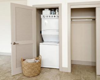 Marina Del Rey Luxe 1BA - Hot Tub, Pool Table, Grill & Cinema Projector - 1