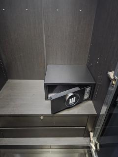 Flame Tree Suite 110 sqm 2-Bedroom Apartment - 8