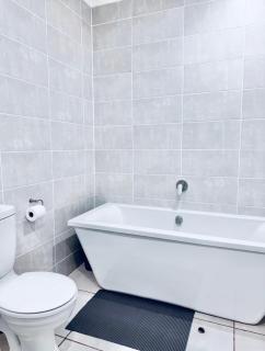 Crystal Lagoon pretoria Comfort apartments - 9