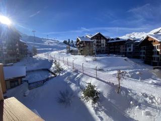 Beautifully Renovated 2 Bedroom Apartment - Arc 1950 - Prince des Cimes - 8