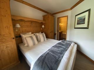 Beautifully Renovated 2 Bedroom Apartment - Arc 1950 - Prince des Cimes - 5