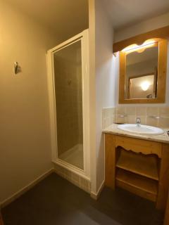 Beautifully Renovated 2 Bedroom Apartment - Arc 1950 - Prince des Cimes - 4