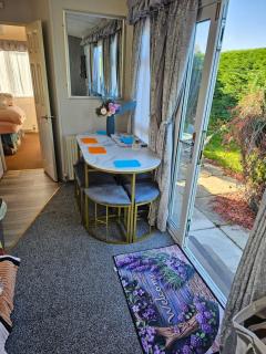 Sandys Secret Corner Centrally Heated Southview SKEGNESS - 3