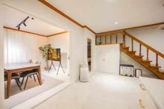 신년특가 전포역 도보 4분 퀸침대 4개 온돌방 단독사용 짐보관 - 4