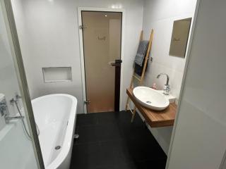 FlexStay Room 10 - 5