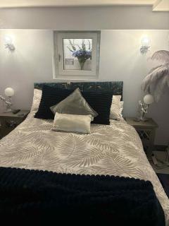 Wonky 2 A Cosy Hideaway in the Heart of Cheshire - 5