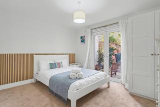 The Regents Park Townhouse - 3