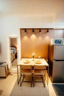 Vacation Room by Jenny - 0