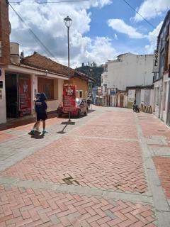 Hotel esmeralda esquina - 1