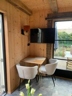 Onder de Oude Walnoot - 4