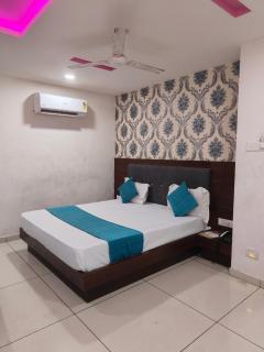 Hotel Lotus Gold - 8