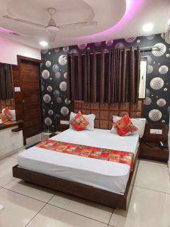 Hotel Lotus Gold - 3