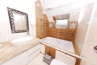 Castelinho Solemar - Suíte Premium com Banheira Privativa e Ar - 0