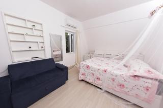 Castelinho Solemar - Suíte Premium com Banheira Privativa e Ar - 7