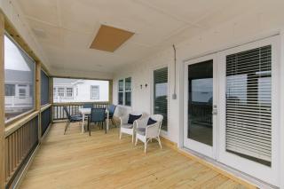 Barefoot Bungalow - 2