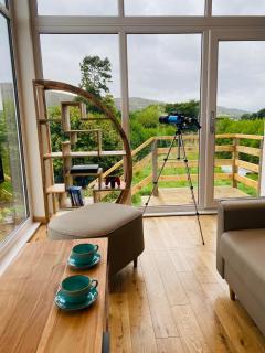Luxury Portree Cottage Hillside - 9