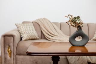 Euro Renovated & Comfy 2 bedrooms apartment TM200 - 7