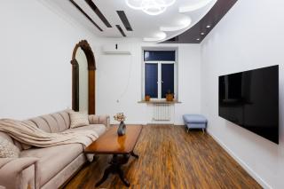 Euro Renovated & Comfy 2 bedrooms apartment TM200 - 8