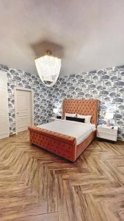 The Pink Pool - Swimming pool - 7