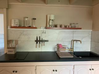 maison dans le quartier de terre sainte elona - 1