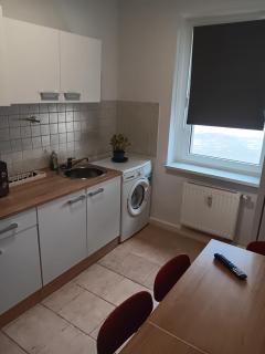 Crew Quartier ALL-INCLUSIVE Serviced Apartments Ideal für Monteure 3 Zimmer Apartments mit Küche, Bad, Waschmaschine, Flat TV, Wifi - 3