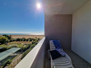 Homely apartment with great view and pool - 7